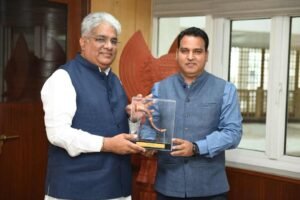 केंद्रीय वन मंत्री से विधायक कंडारी ने की मुलाकात,वन अधिनियम में संशोधन के साथ कई सड़कों को मंजूरी देने की मांग