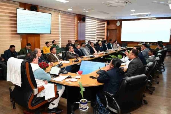 सीएम धामी ने बैठक के दौरान अधिकारियों को दिए निर्देश, रिस्पना और बिंदाल कॉरिडोर का कार्य जल्द किया जाए शुरू सीएम धामी ने बैठक के दौरान अधिकारियों को दिए निर्देश, रिस्पना और बिंदाल कॉरिडोर का कार्य जल्द किया जाए शुरू