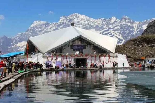 हेमकुंड साहिब के कपाट खुलने की तिथि तय,पढ़िए खबर कब खुलेंगे कपाट
