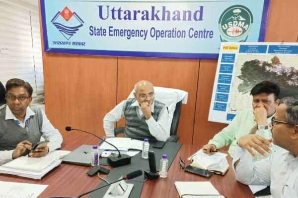 सचिव आपदा प्रबन्धन विनोद कुमार सुमन ने की डीडीएमपी की समीक्षा, जनपदों को शीघ्र डीडीएमपी बनाने के दिए निर्देश
