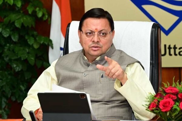 उत्तराखंड कैबिनेट बैठक में 25 प्रस्तावों पर लगी मुहर, छात्रों को अब धामी सरकार पुस्तक के साथ देगी निःशुल्क नोटबुक