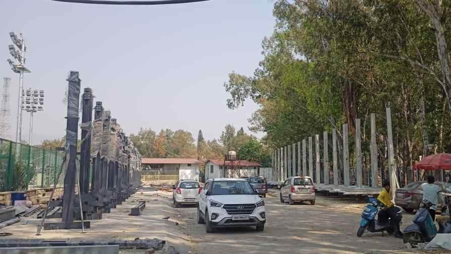 मुख्यमंत्री के विकसित उत्तराखंड की संकल्प को अलंस्कृत करते डीएम सविन, आटोमेटेड पार्किंग के निर्माण कार्य युद्ध स्तर पर