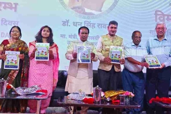उत्तराखंड में इसी सत्र से होगा बैगलेस-डे लागू, प्रत्येक माह के अंतिम शनिवार को पढ़ाई के बदले होंगी विभिन्न गतिविधियां