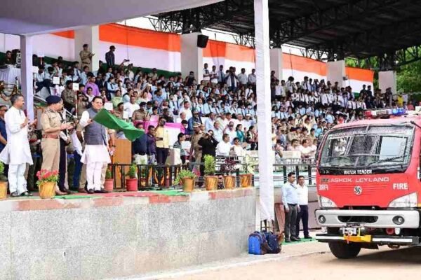 मुख्यमंत्री ने अग्निशमन सेवा सप्ताह के अवसर पर कार्यक्रम में किया प्रतिभाग, उत्तराखण्ड में स्थापित होगा फायर सर्विस का विश्वस्तरीय प्रशिक्षण केन्द्र : मुख्यमंत्री
