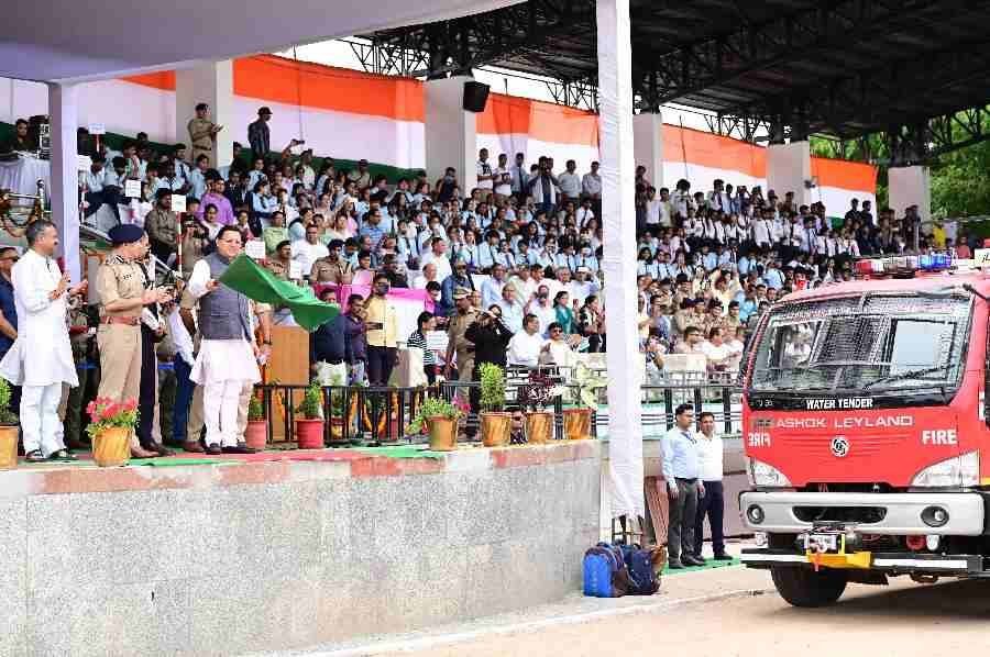 मुख्यमंत्री ने अग्निशमन सेवा सप्ताह के अवसर पर कार्यक्रम में किया प्रतिभाग, उत्तराखण्ड में स्थापित होगा फायर सर्विस का विश्वस्तरीय प्रशिक्षण केन्द्र : मुख्यमंत्री