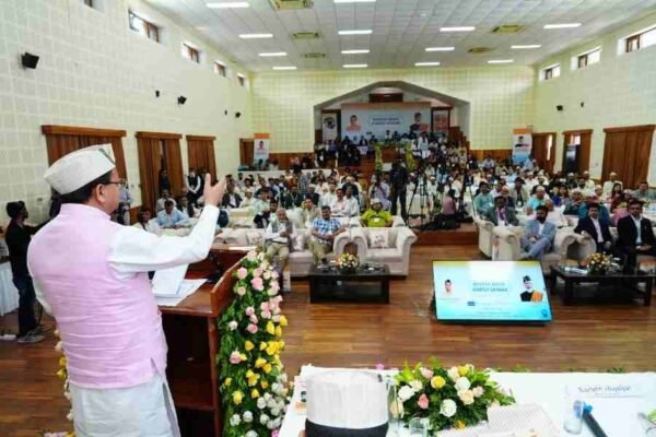 मुख्य सेवक संवाद के तहत सीएम ने स्टार्टअप संवाद कार्यक्रम में किया प्रतिभाग, युवाओं से आह्वान : सरकारी योजनाओं का लाभ उठाकर राज्य में शुरू करें स्टार्टअप मुख्य सेवक संवाद के तहत सीएम ने स्टार्टअप संवाद कार्यक्रम में किया प्रतिभाग, युवाओं से आह्वान : सरकारी योजनाओं का लाभ उठाकर राज्य में शुरू करें स्टार्टअप