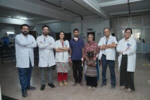 श्री महंत इन्दिरेश अस्पताल में डाॅक्टरों की मेहनत सेे मरीज़ ने मौत को दी मात