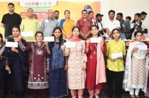 उत्तराखंड में रोजगार की मारामारी, आंगनबाड़ी सहायक बनने को मजबूर हुई बीटेक,पीएचडी, बीएड डिग्रीधारी