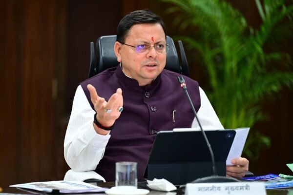 सीएम पुष्कर सिंह धामी का सख्त रूख, भ्रष्टाचारियों के खिलाफ विजिलेंस को दी खुली छूट