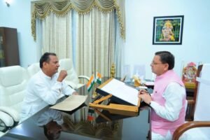 जखोली ब्लॉक बांगर क्षेत्र आपदा, बैंक शाखा और सड़क समस्याओं को लेकर भाजपा नेता कमलेश उनियाल ने सीएम से की मुलाकात