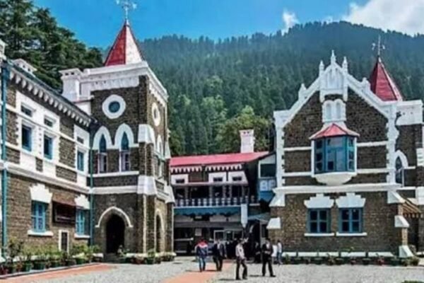 आज की बड़ी खबर हाईकोर्ट से निर्वाचन आयोग को लगा झटका