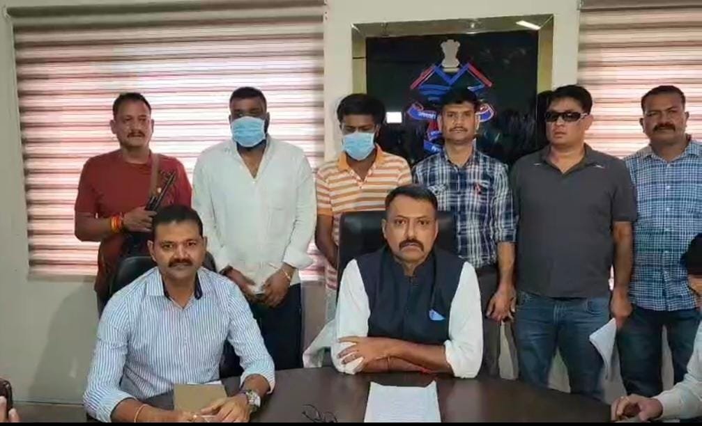 भाजपा का पार्षद करता था गैंगस्टर के लिए काम,एसटीएफ ने किया गिरफ्तार:देखें वीडियो