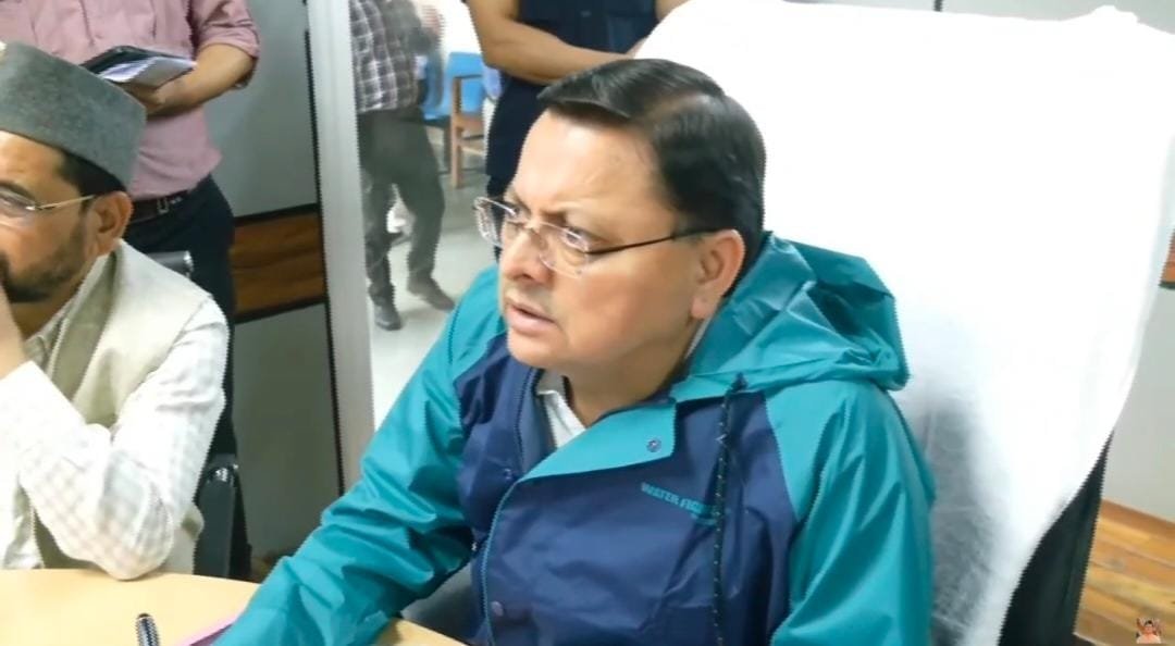 धराली आपदा : मुख्यमंत्री पुष्कर सिंह धामी के निर्देश पर स्वास्थ्य विभाग अलर्ट मोड में