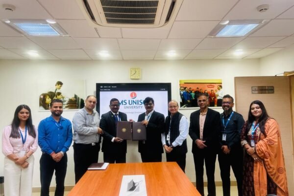 यूजीबी और आईएमएस विवि के बीच वित्तीय सहायता के लिये करार