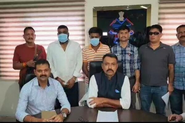 भाजपा का पार्षद करता था गैंगस्टर के लिए काम,एसटीएफ ने किया गिरफ्तार