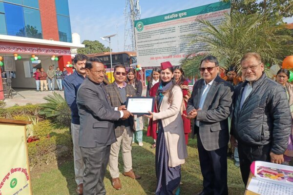 गणतंत्र दिवस पर एमडीडीए कार्यालय में हुआ ध्वजारोहण, उत्कृष्ट कार्य करने वाले 6 कर्मचारी सम्मानित