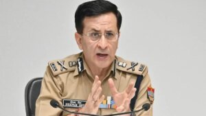 डीजीपी उत्तराखंड की अपराध और कानून व्यवस्था पर हाई-लेवल समीक्षा बैठक