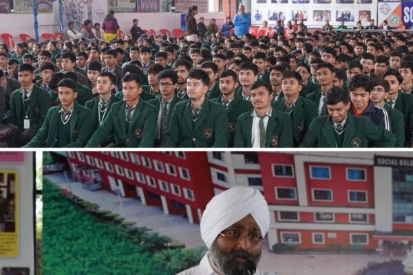 सोशल बलूनी पब्लिक स्कूल में योग, ध्यान एवं मानसिक स्वास्थ्य विशेषज्ञ डॉ. अनिरुद्ध गुरुप्रताप सिंह ने छात्र-छात्राओं से किया ‘ संवाद ‘