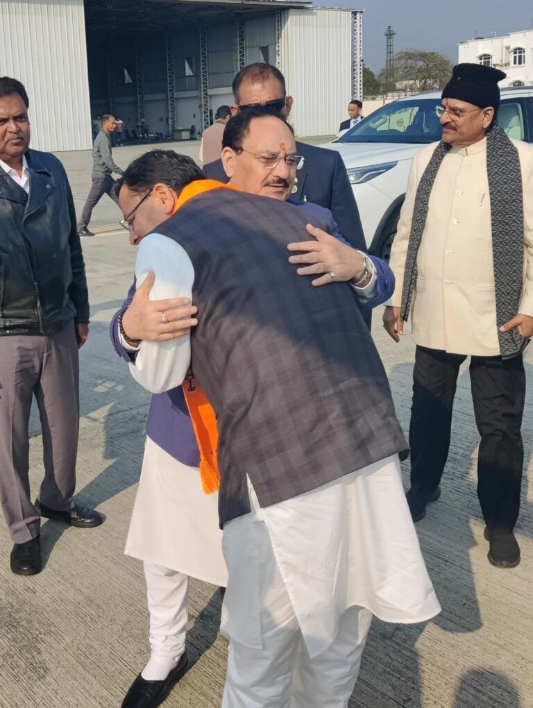 उत्तराखंड में आए जेपी नड्डा, सीएम धामी की कुर्सी पर लगाकर गए मजबूत अड्डा