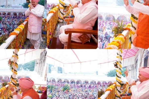 श्री दरबार साहिब में गुरु मंत्र पाकर धन्य धन्य हुई गुरु की प्यारी संगतें