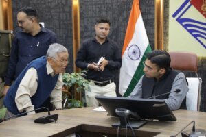 फीस जमा न होने पर स्कूल ने किया परीक्षा से बाधित; डीएम ने प्रोजेक्ट नंदा-सुंनदा से दी विदुषी की फीस