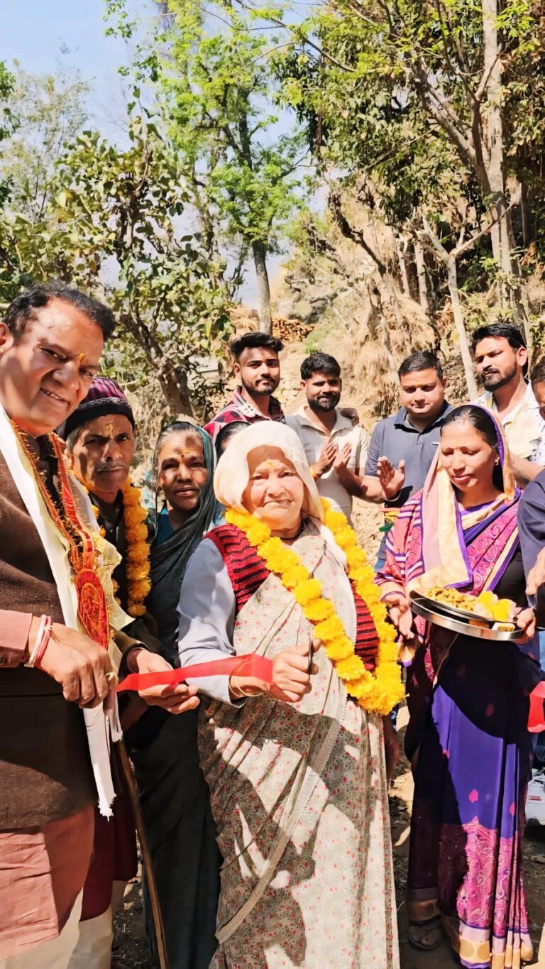 भाजपा नेता कमलेश उनियाल ने व्यक्तिगत संसाधनों से किया कमाल