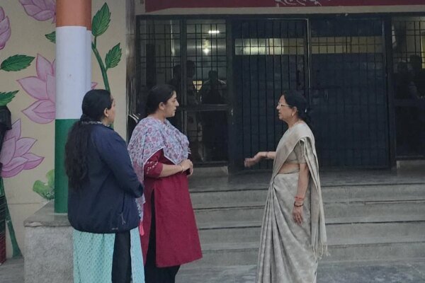 कांग्रेस नेताओं ने लिया मामले का संज्ञान तब महिला आयोग का गंभीर मामले की और गया ध्यान