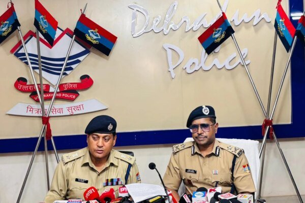 धामी पुलिस की कार्रवाई दमदार, अपराधियों की कमर तोड़ रहा आप्रेशन प्रहार 17 साल बाद मुठभेड़ में मारा गया बदमाश