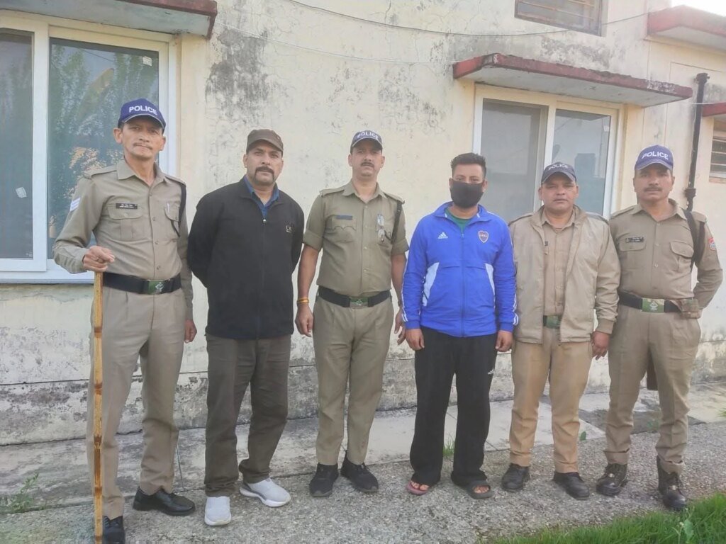 चम्पावत दुष्कर्म प्रकरण का : मुख्य षड़यंत्रकारी पूर्व भाजपा मंडल अध्यक्ष कमल रावत और महिला मित्र अर्जिता राय गिरफ्तार, भेजे गए जेल