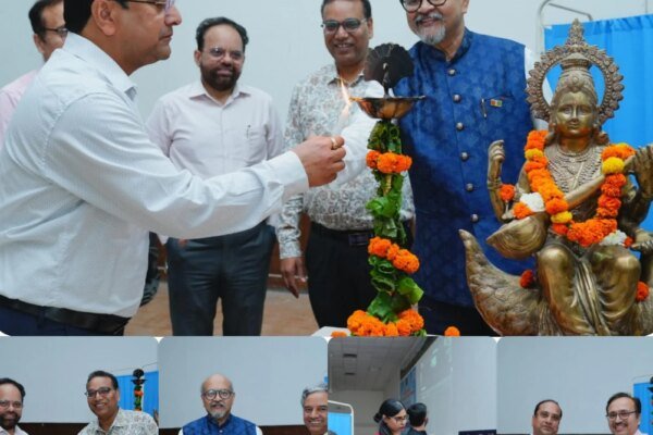 श्री महंत इन्दिरेश अस्पताल में गर्भ में ही दिल की बीमारियों की पहचान पर किया मंथन