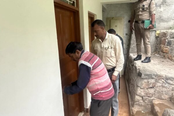 मसूरी में अवैध निर्माणों पर एमडीडीए का बड़ा एक्शन, दो भवन किए सील