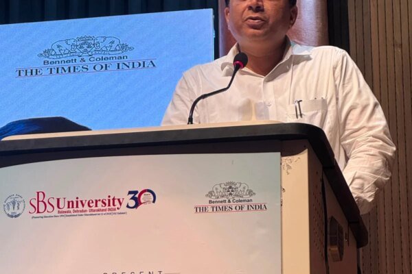 सफलता का आधार केवल अंक नहीं, चरित्र और संस्कार भी जरूरी : डीजी सूचना बंशीधर तिवारी