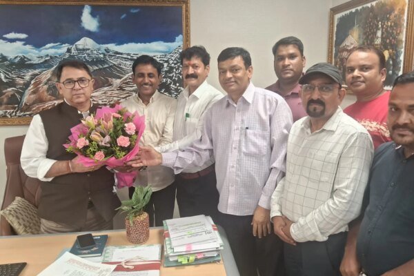 राज्य निगम कर्मचारी महासंघ ने वित्त सचिव रणवीर सिंह चौहान से की शिष्टाचार भेंट