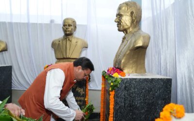 सीमांत क्षेत्र में शहीद स्मारक एवं विशाल तिरंगे का लोकार्पण, सीएम धामी ने वीर शहीदों को किया नमन
