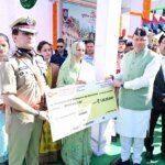 मुख्यमंत्री ने पुलिस स्मृति दिवस पर शहीद जवानों को दी श्रद्धांजलि, परिजनों को किया सम्मानित